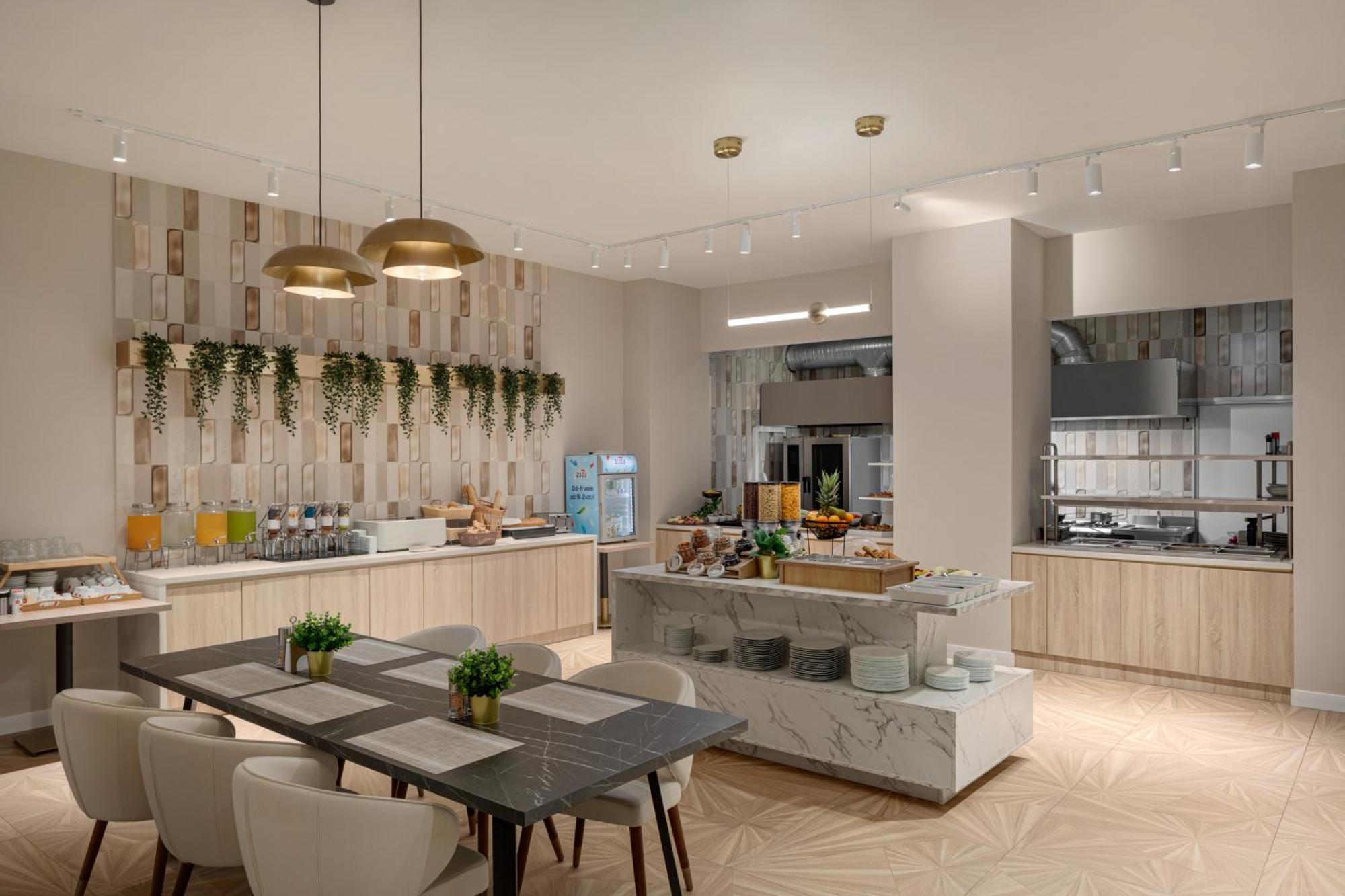 Ramada By Wyndham Bucharest Otopeni Airport المظهر الخارجي الصورة