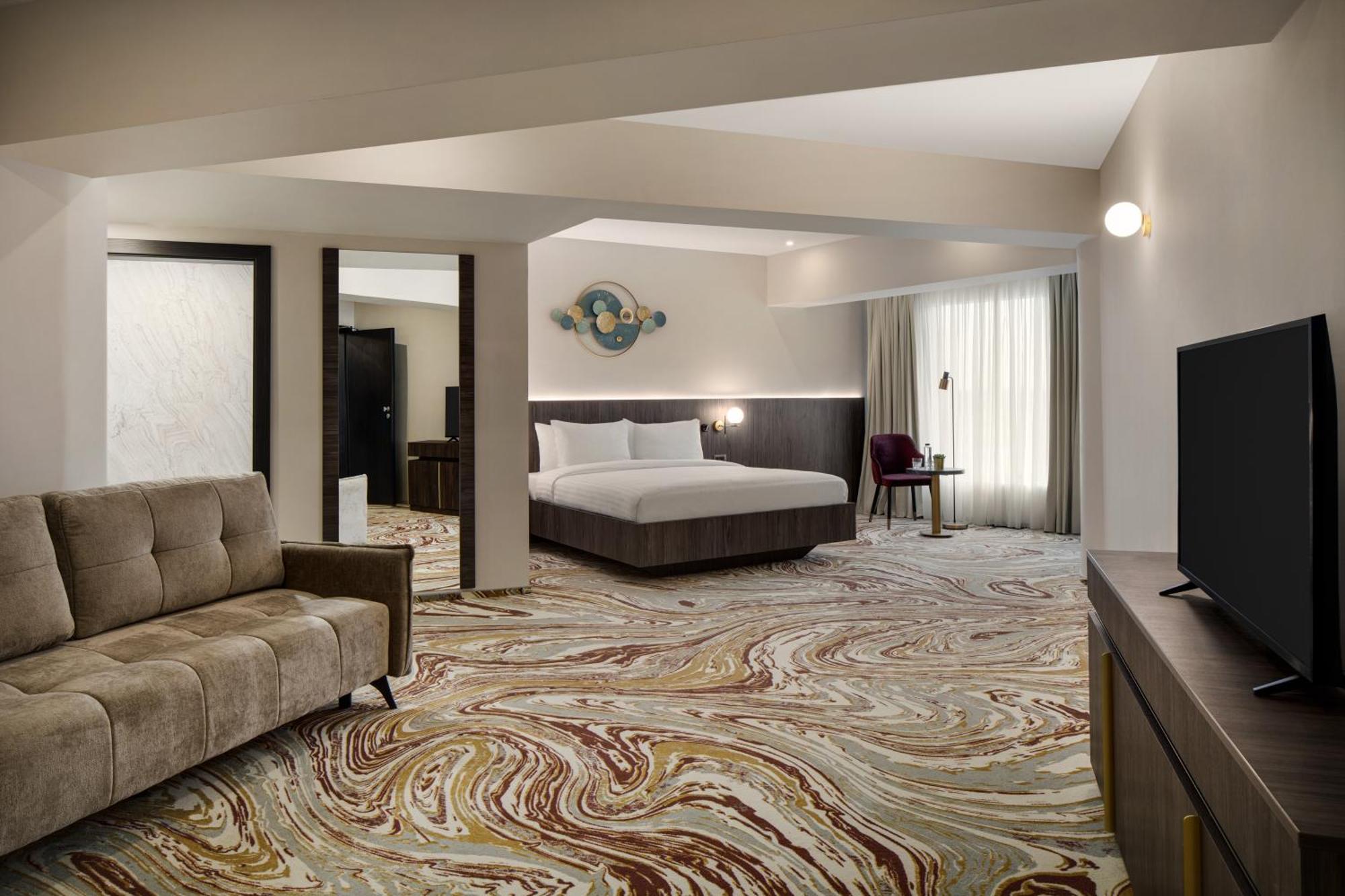 Ramada By Wyndham Bucharest Otopeni Airport المظهر الخارجي الصورة
