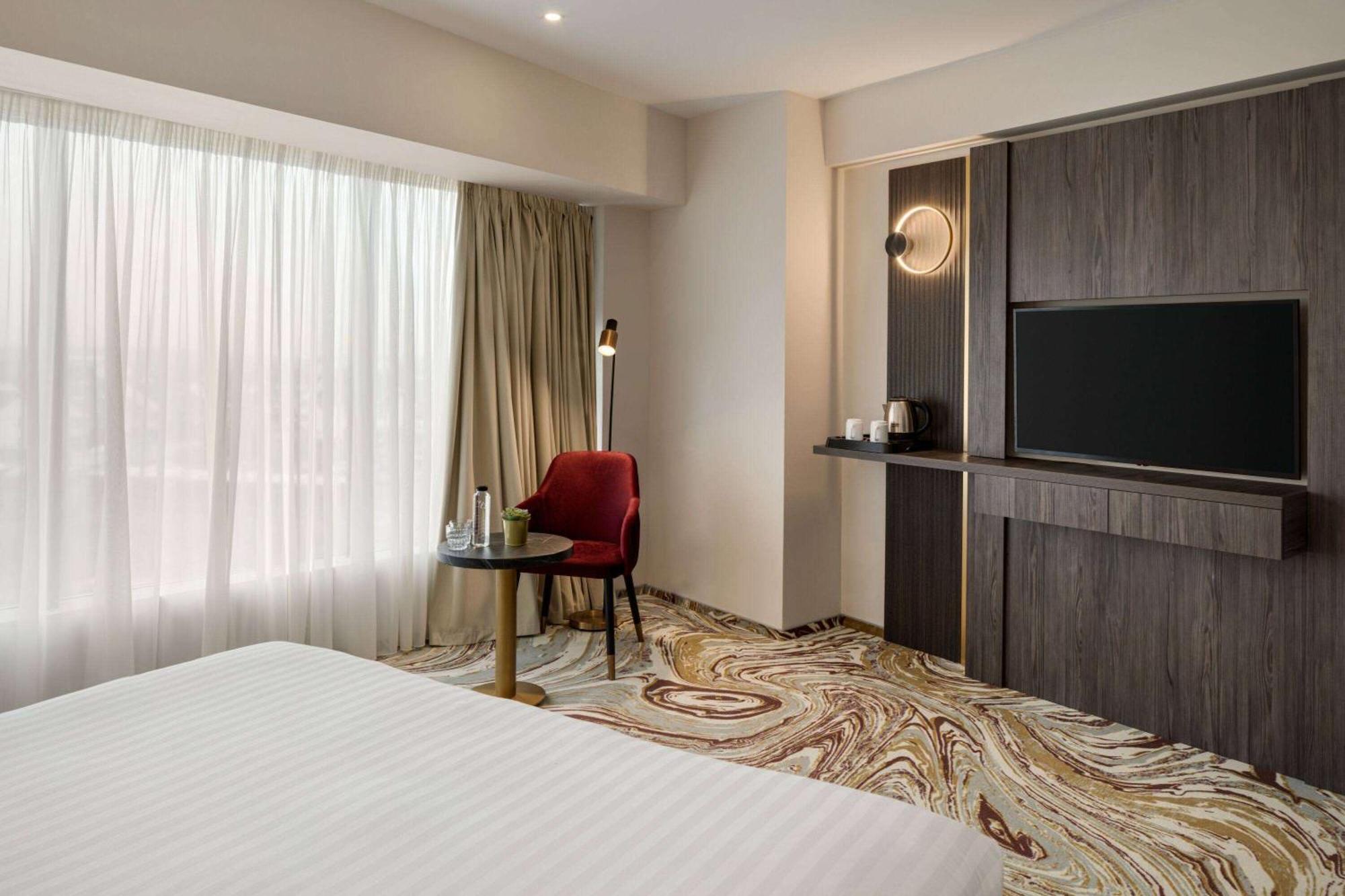 Ramada By Wyndham Bucharest Otopeni Airport المظهر الخارجي الصورة